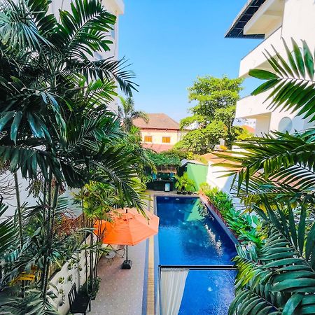 Siem Reap Urban Boutique Hotel Exterior photo