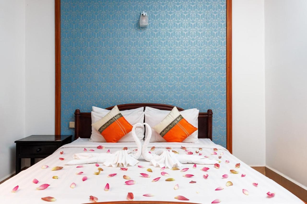 Siem Reap Urban Boutique Hotel Exterior photo