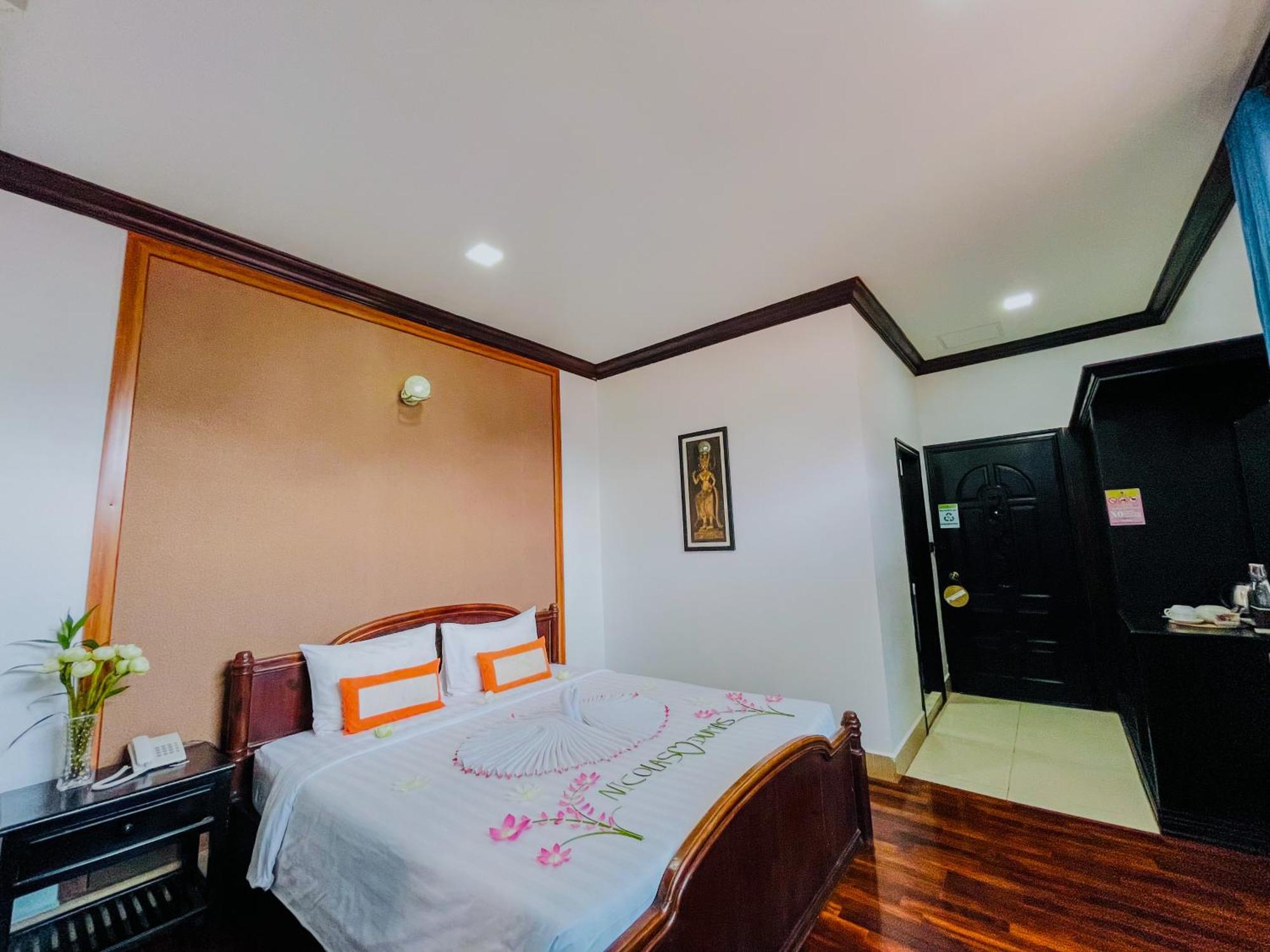 Siem Reap Urban Boutique Hotel Exterior photo