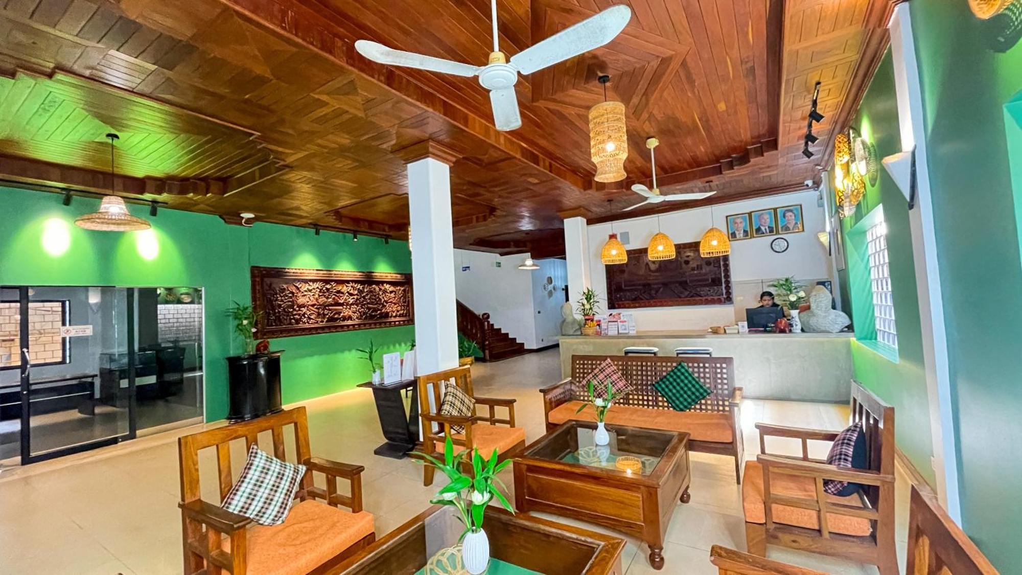 Siem Reap Urban Boutique Hotel Exterior photo